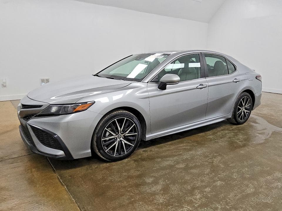 2024 TOYOTA CAMRY SE - 1