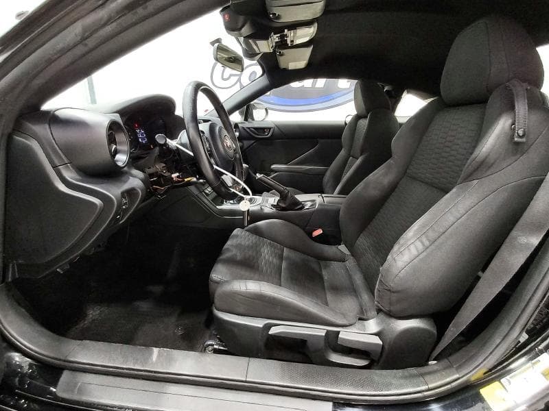 2024 TOYOTA GR86 BASE 7