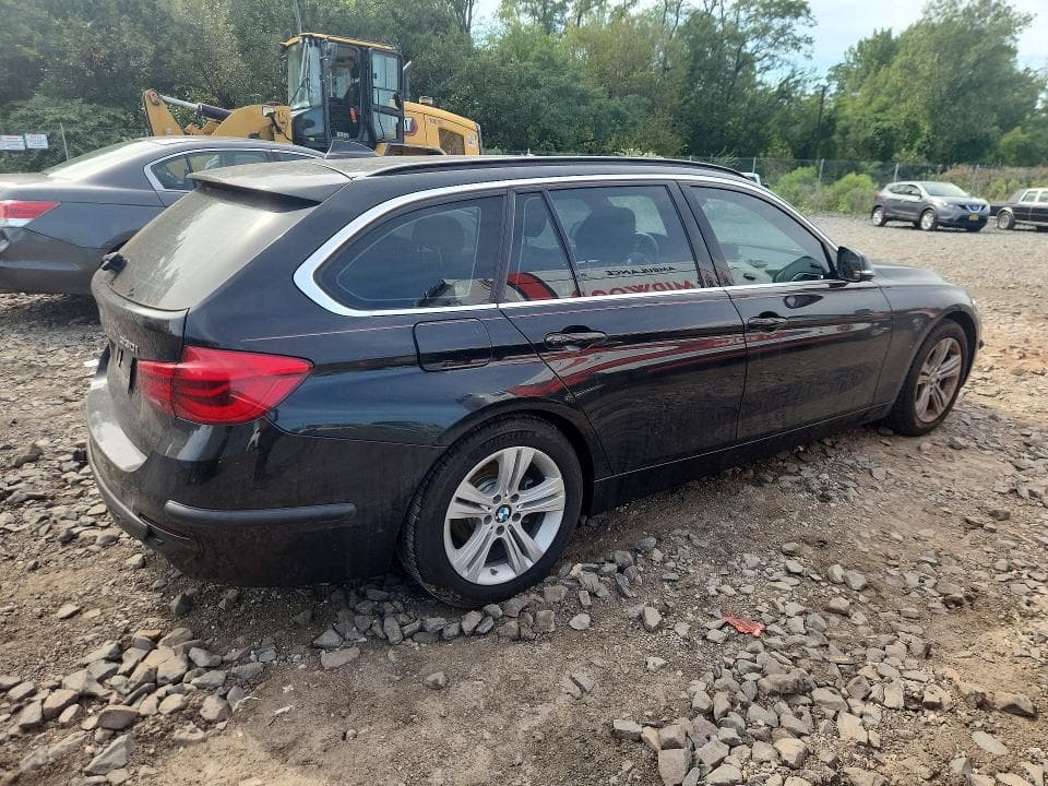 2018 BMW 330 XI 3