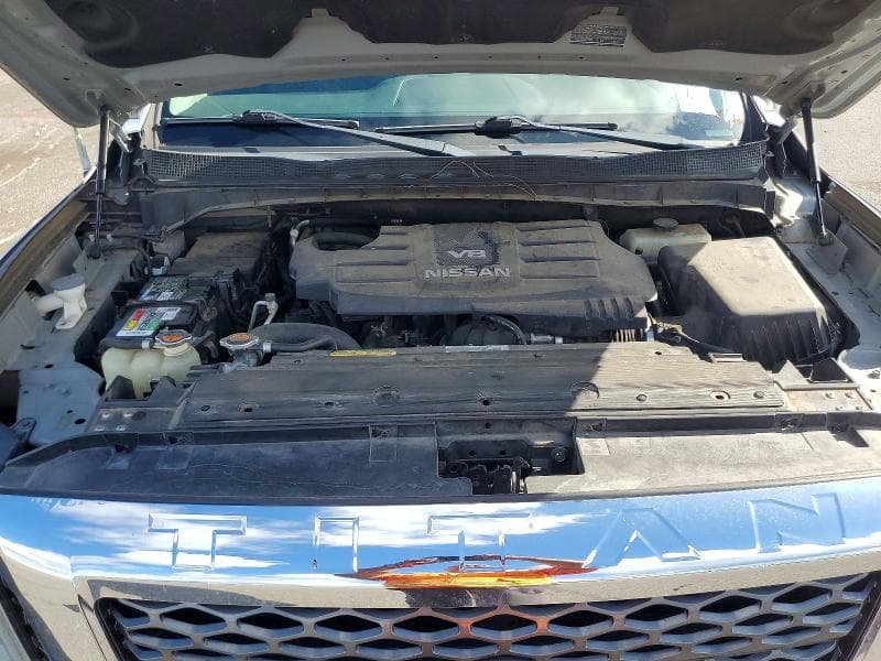 2017 NISSAN TITAN S 11