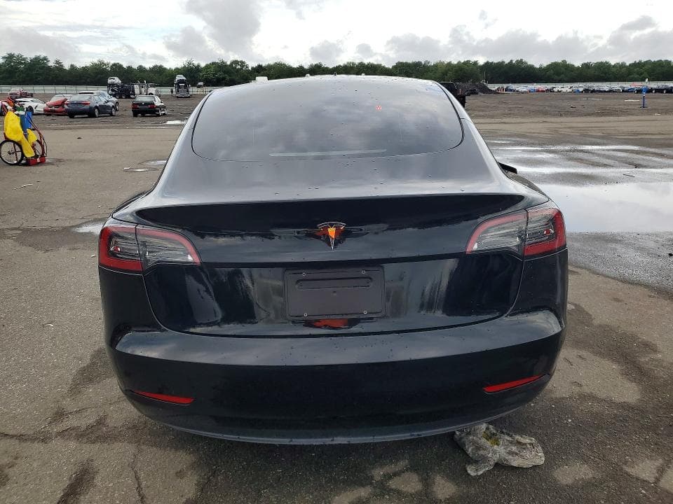 2023 TESLA MODEL 3 6