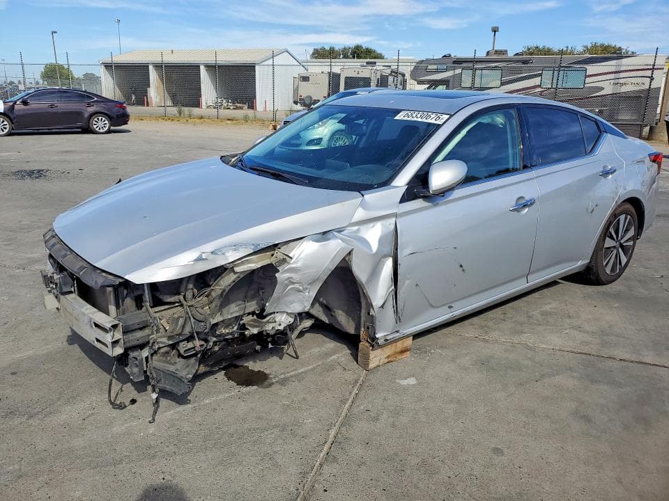 2019 NISSAN ALTIMA SV - 1