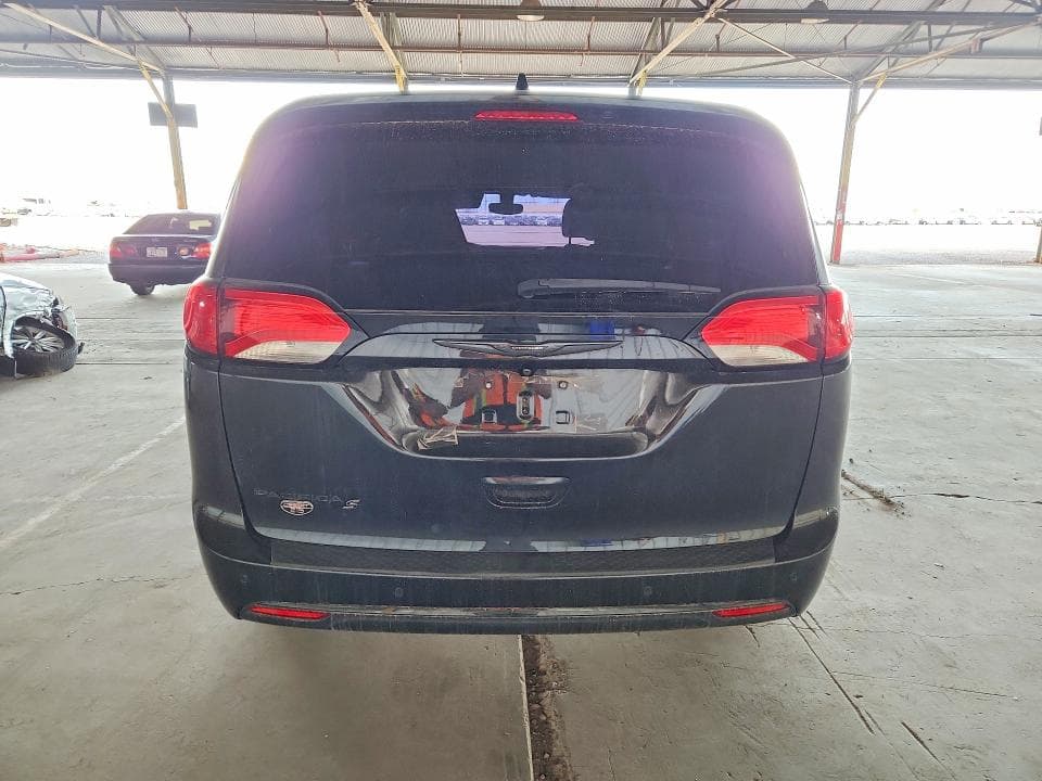 2020 CHRYSLER PACIFICA TOURING 6