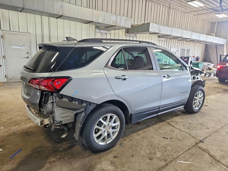 2023 CHEVROLET EQUINOX LT 3