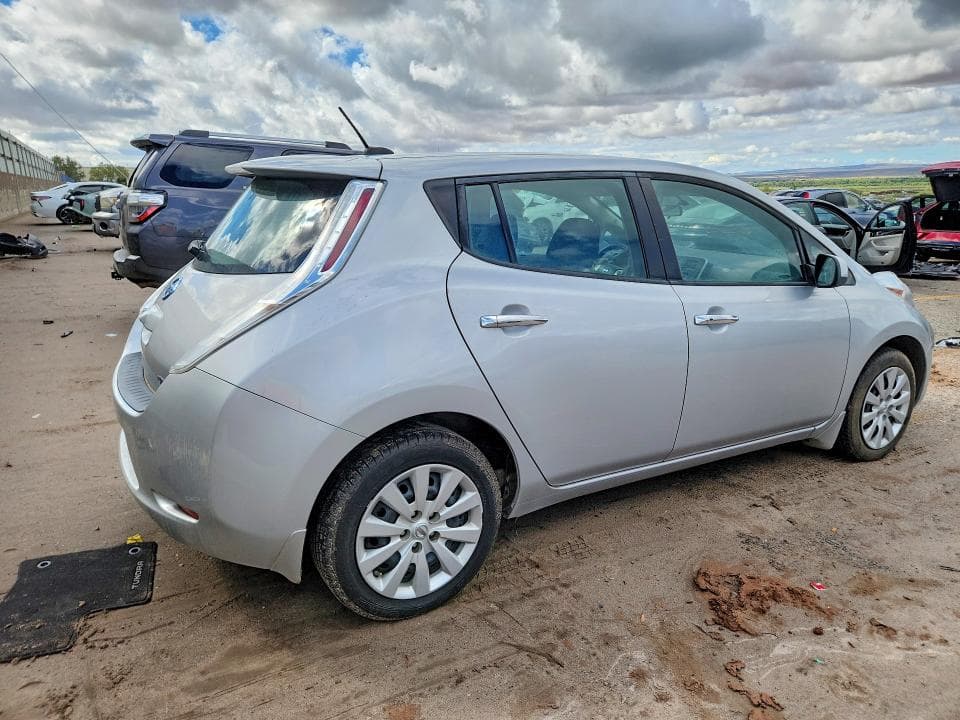 2017 NISSAN LEAF S 3