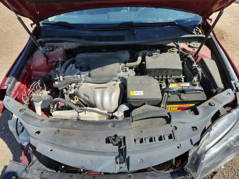 2017 TOYOTA CAMRY SE 11