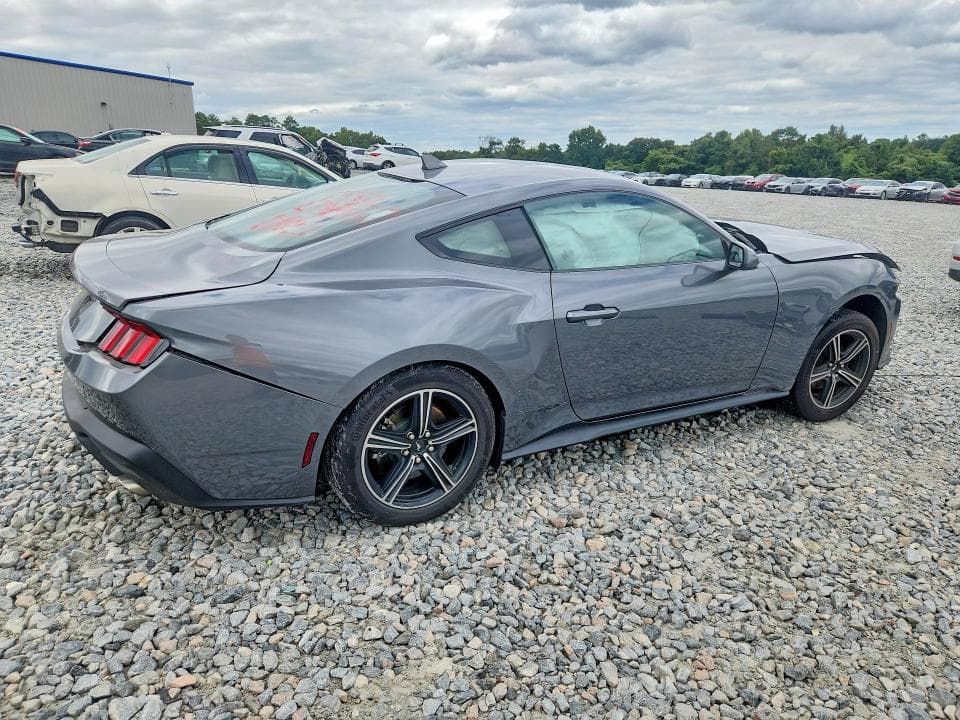 2025 FORD MUSTANG 3