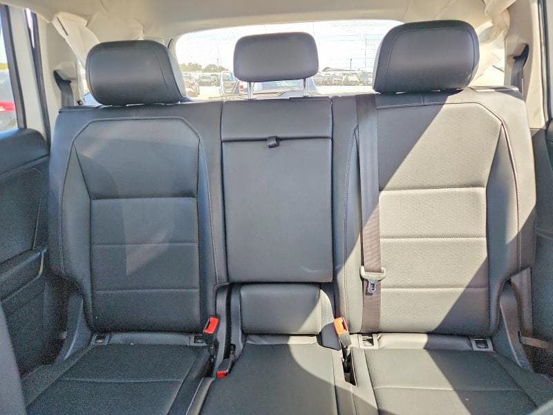 2018 VOLKSWAGEN TIGUAN SE 10