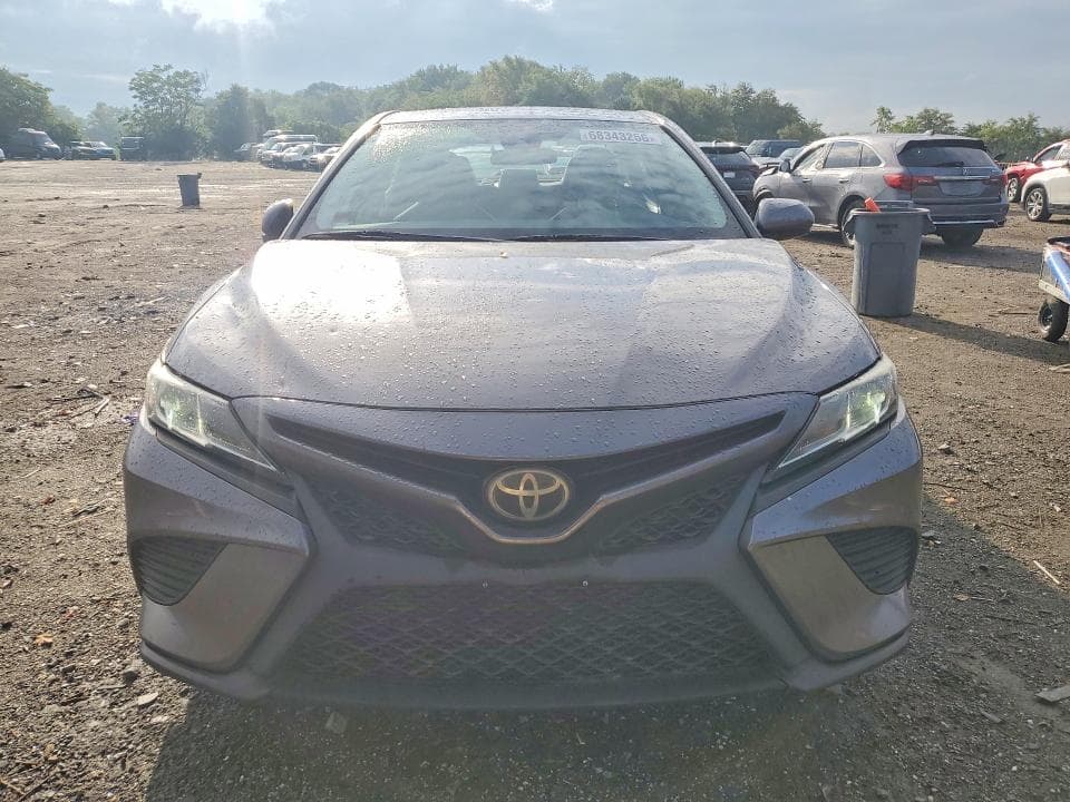 2019 TOYOTA CAMRY SE 5