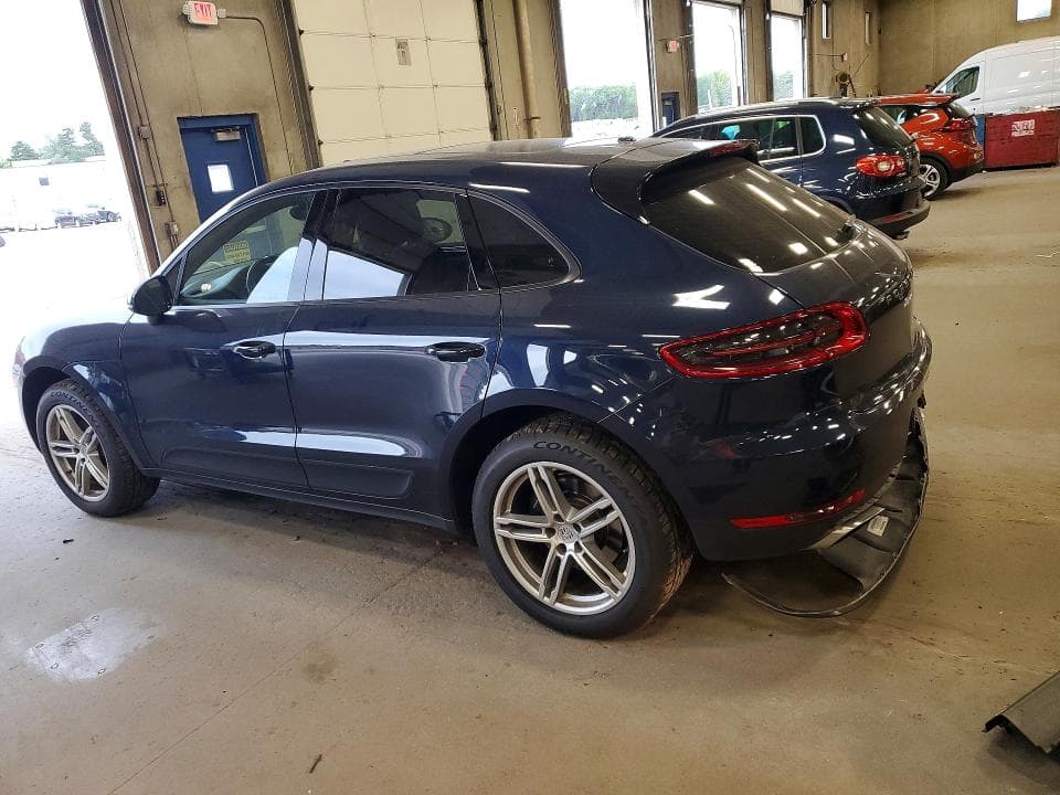 2018 PORSCHE MACAN 2