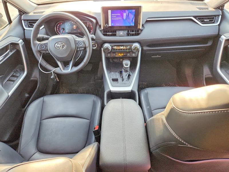 2023 TOYOTA RAV4 XLE PREMIUM 8