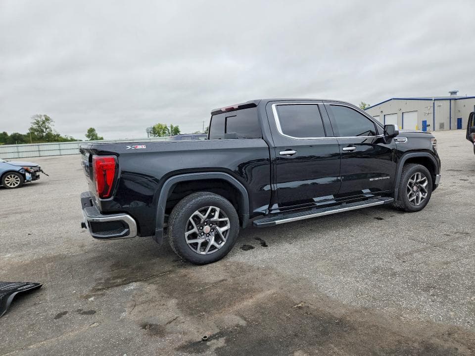 2024 GMC SIERRA K1500 SLT 3