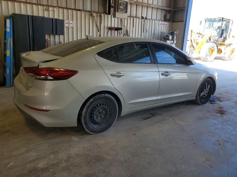 2017 HYUNDAI ELANTRA SE 3
