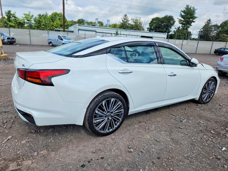 2024 NISSAN ALTIMA SL 3