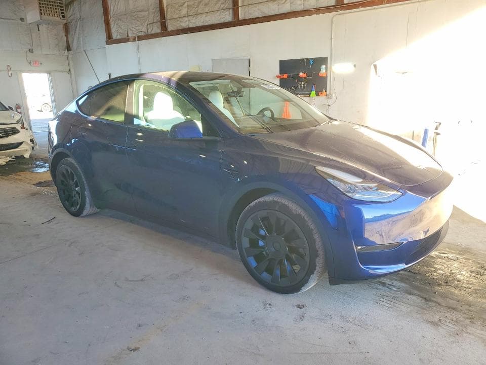 2022 TESLA MODEL Y 4