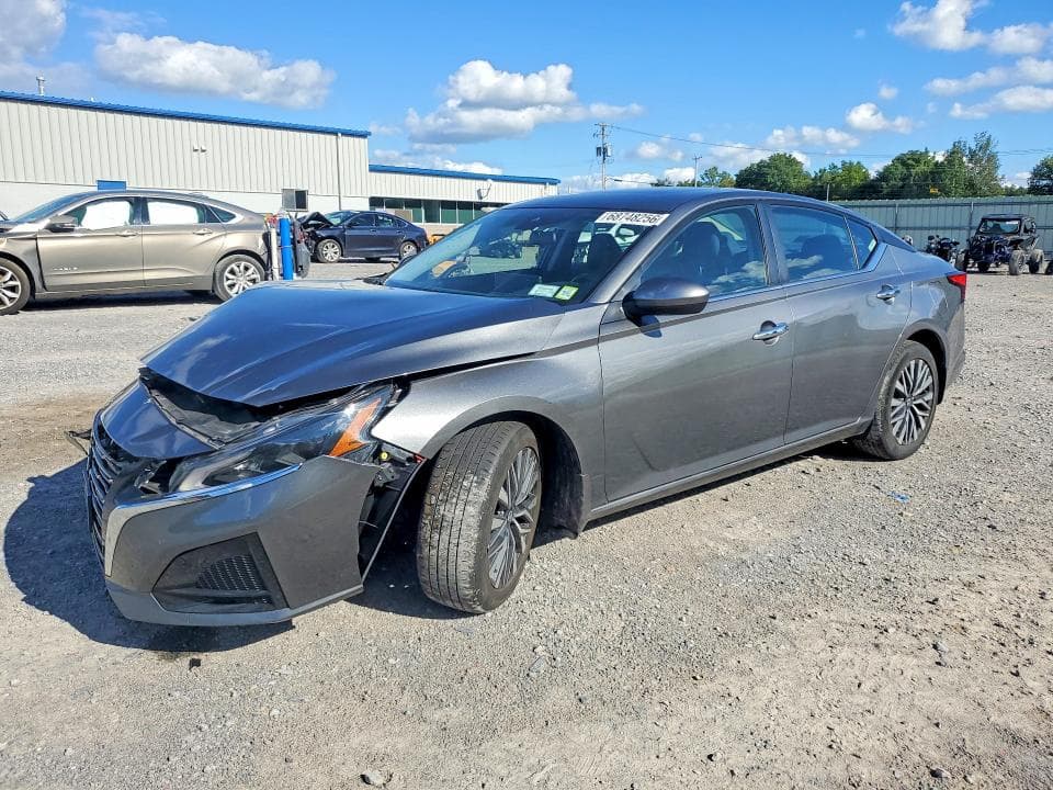 2024 NISSAN ALTIMA SV
