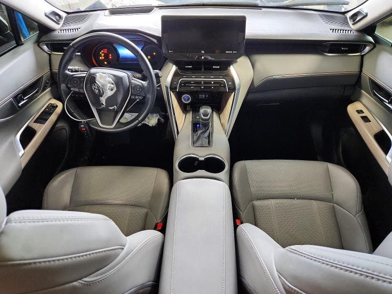 2022 TOYOTA VENZA LIMITED 8
