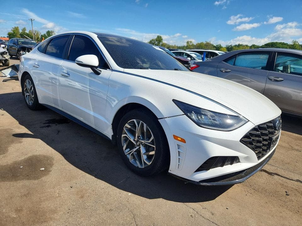 2022 HYUNDAI SONATA SEL 4