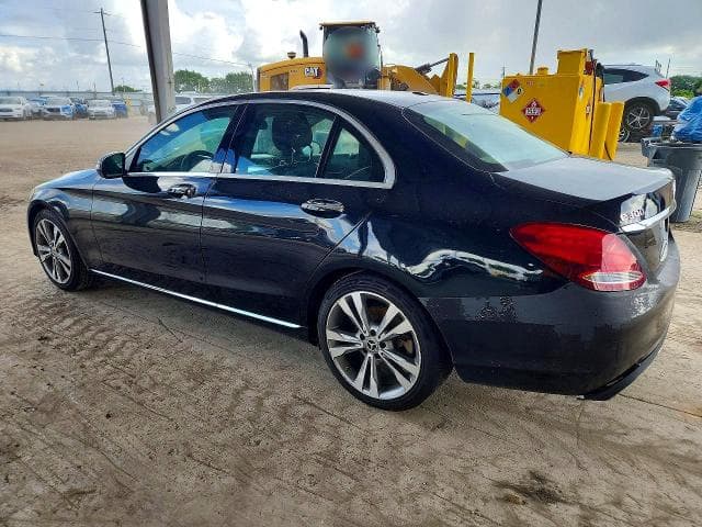 2017 MERCEDES-BENZ C 300 2