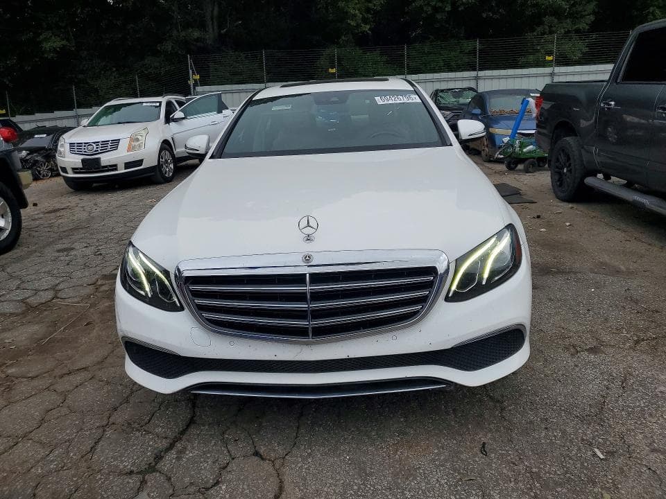 2017 MERCEDES-BENZ E 300 5