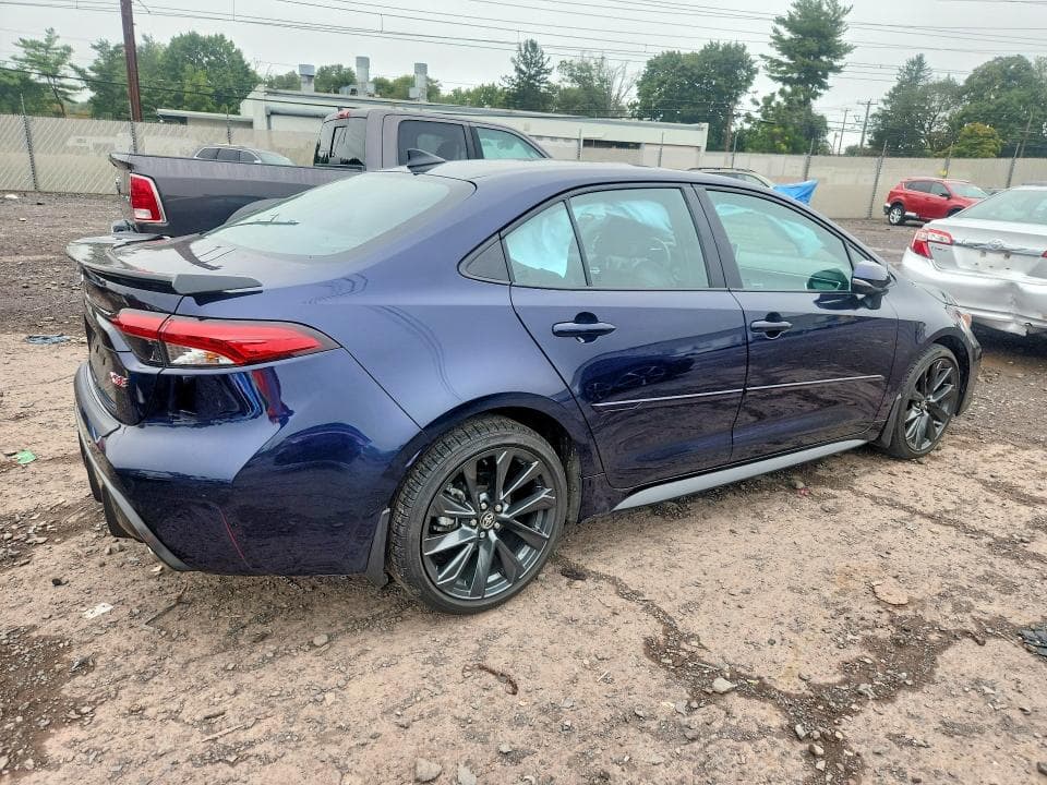 2025 TOYOTA COROLLA XSE 3