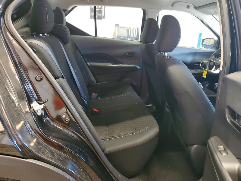 2021 NISSAN KICKS S 11