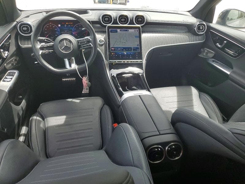 2024 MERCEDES-BENZ GLC 300 8