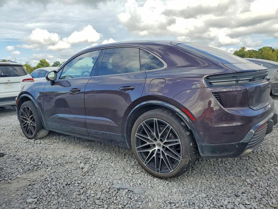 2025 PORSCHE MACAN TURBO 2