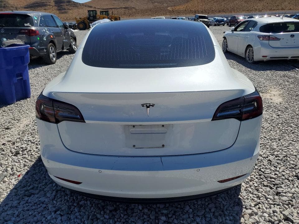 2018 TESLA MODEL 3 6