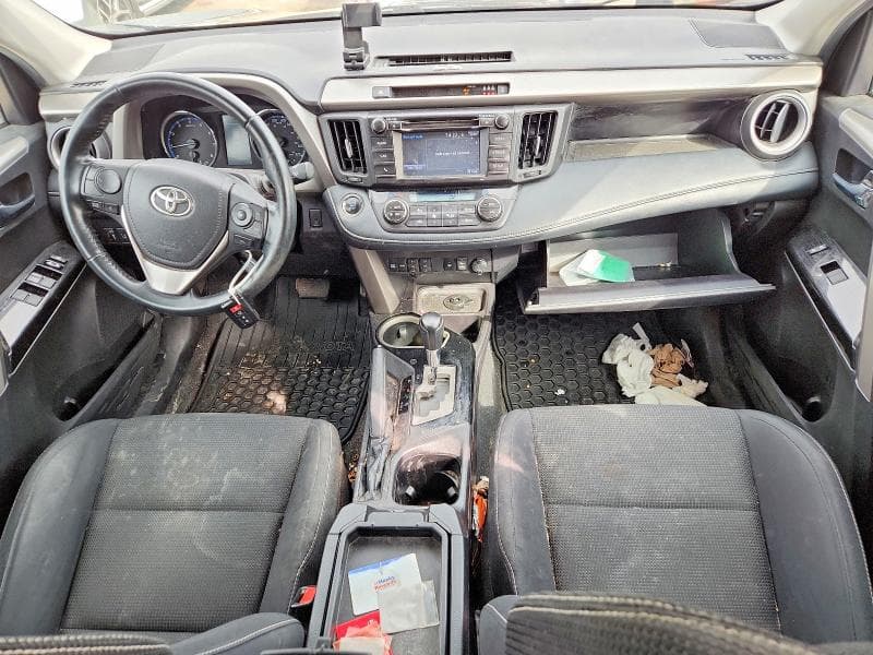 2018 TOYOTA RAV4 XLE 8