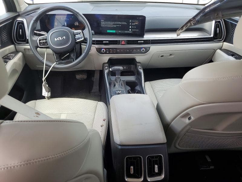 2025 KIA SORENTO S 8