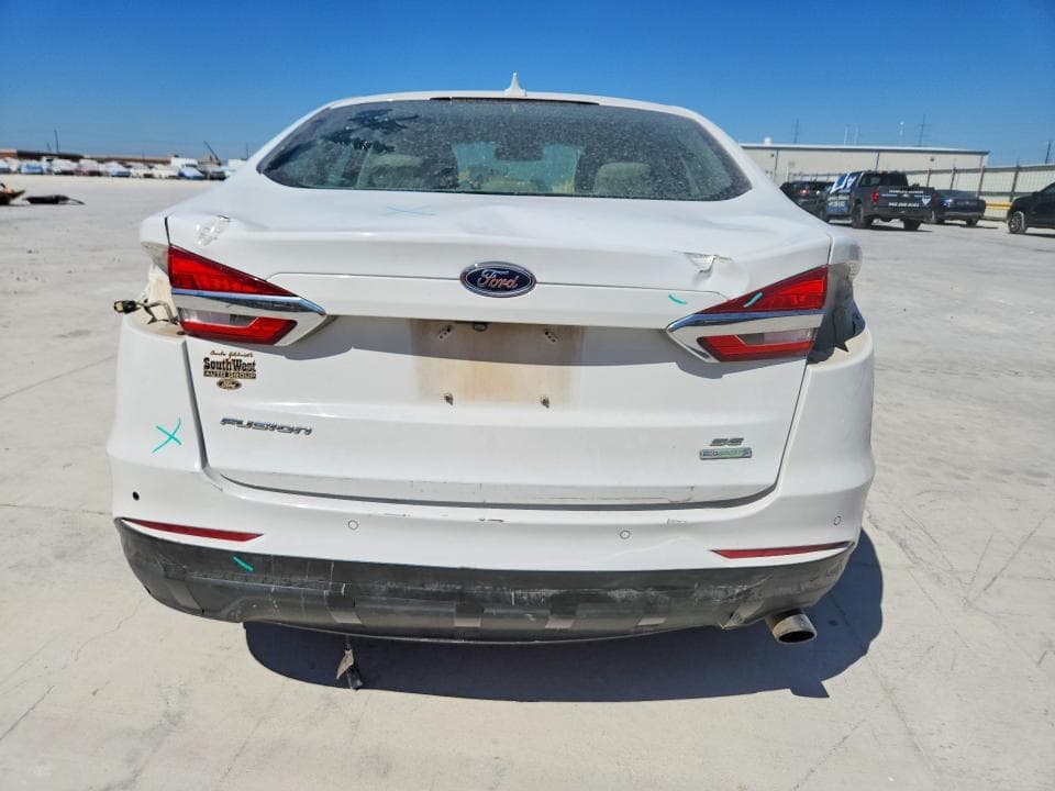 2019 FORD FUSION SE 6
