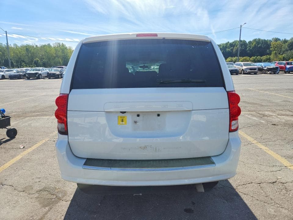 2017 DODGE GRAND CARAVAN SE 6