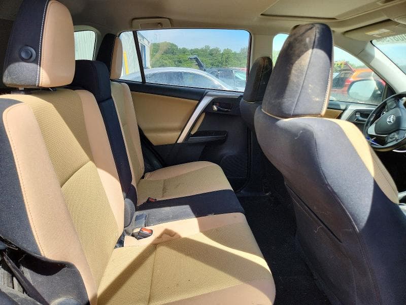 2017 TOYOTA RAV4 XLE 10