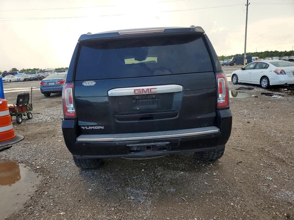 2017 GMC YUKON DENALI 6