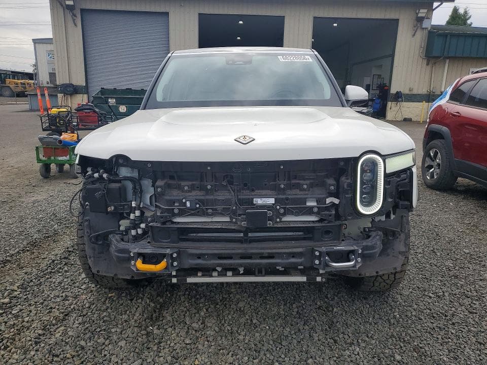 2023 RIVIAN R1S ADVENTURE 5