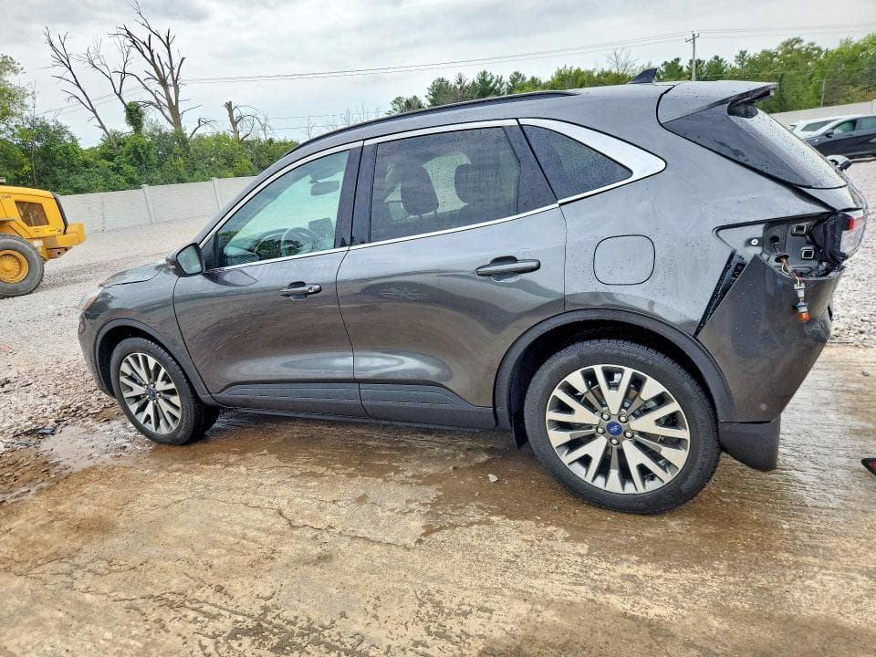 2020 FORD ESCAPE TITANIUM 2