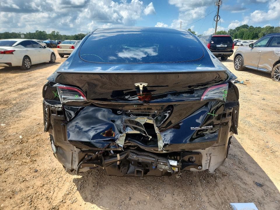 2023 TESLA MODEL Y 6