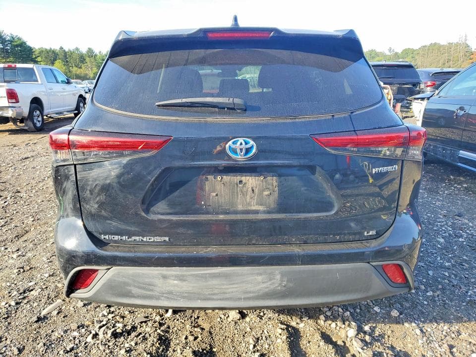 2021 TOYOTA HIGHLANDER HYBRID LE 6