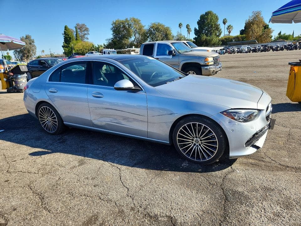 2025 MERCEDES-BENZ C 300 4