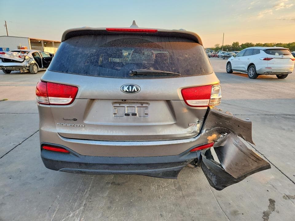 2018 KIA SORENTO LX 6