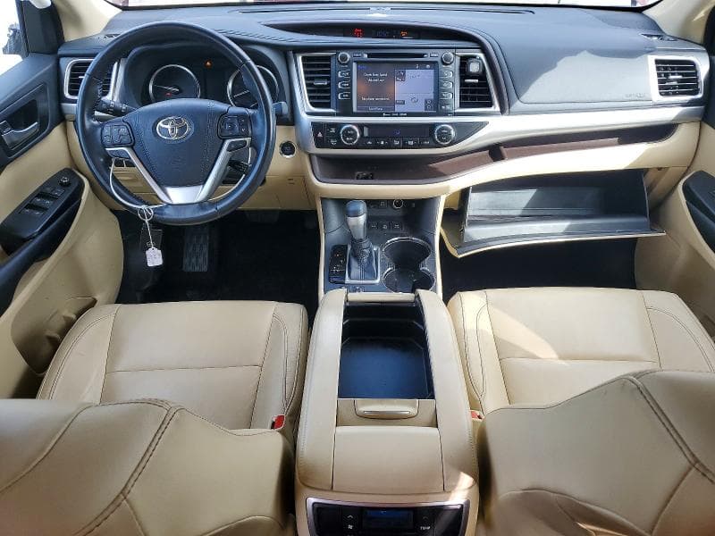 2018 TOYOTA HIGHLANDER XLE 8