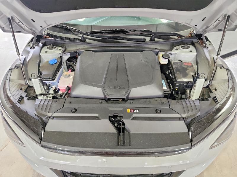 2025 KIA EV6 WIND 12