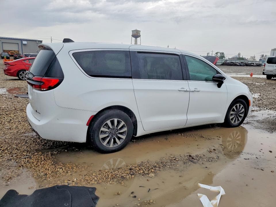 2024 CHRYSLER PACIFICA HYBRID SELECT 3