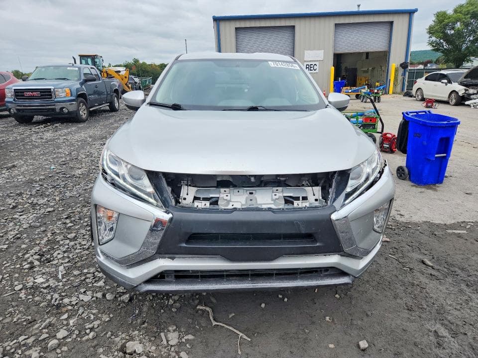2020 MITSUBISHI ECLIPSE CROSS ES 5