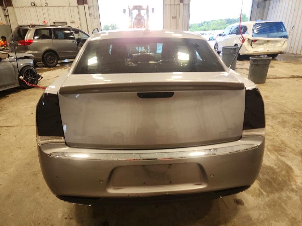 2017 CHRYSLER 300C 6