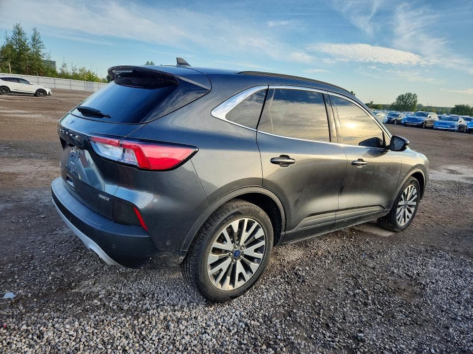 2020 FORD ESCAPE TITANIUM 3