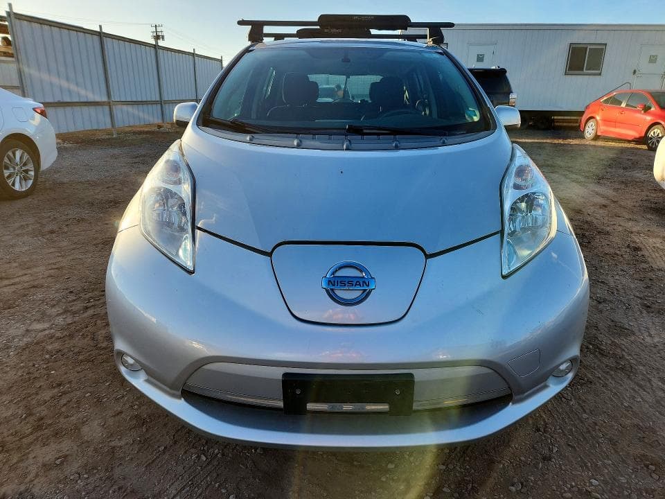 2017 NISSAN LEAF SV 5