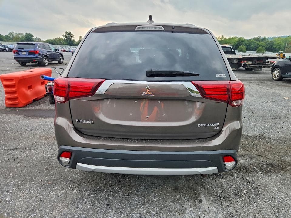 2017 MITSUBISHI OUTLANDER SE 6