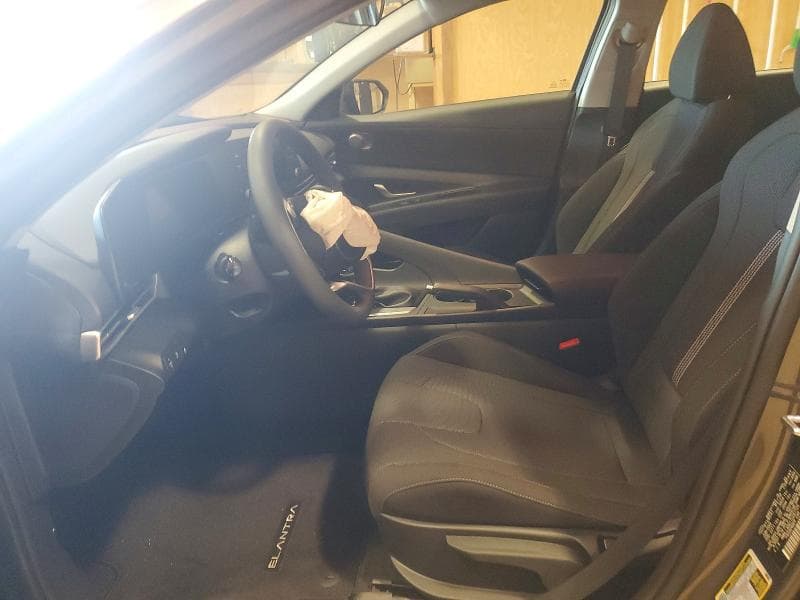 2026 HYUNDAI ELANTRA SE 7